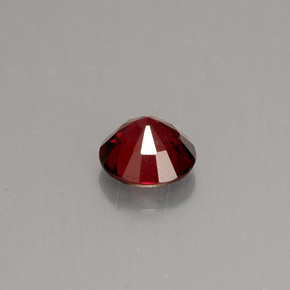 Spinello naturale  da 0,57 ct, taglio rotondo, VS-SI
