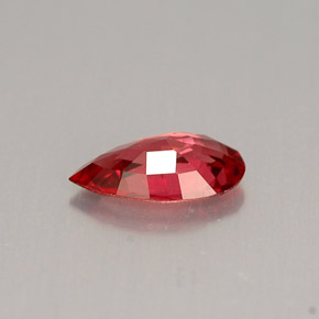Spinello naturale rosso da 0,55 ct, taglio a pera, VS