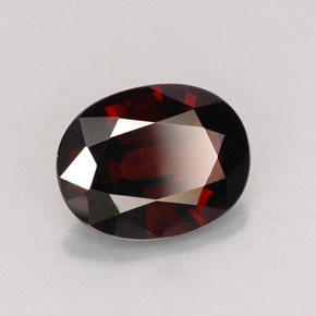 Spinello naturale  da 1,80 ct, taglio ovale, VS