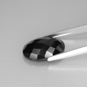 Spinello naturale nero da 8,80 ct, taglio ovale, opaco
