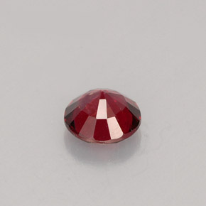Spinello naturale rosso da 0,59 ct, taglio rotondo, VS