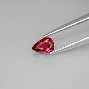 Spinello naturale rosso da 0,38 ct, taglio a pera, VS