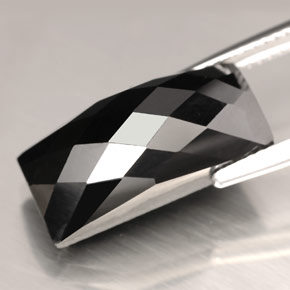 Spinello naturale nero da 12,84 ct, baguette, opaco