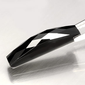 Spinello naturale nero da 4,23 ct, baguette, opaco