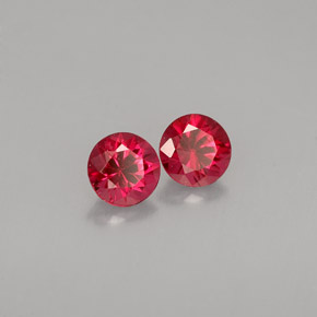 Spinello naturale rosso da  ct, taglio rotondo, VVS-VS