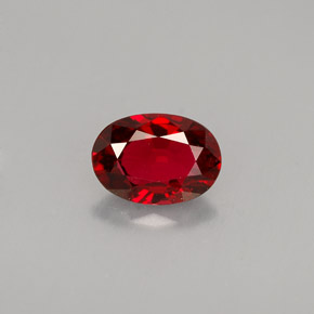 Spinello naturale rosso da 0,69 ct, taglio ovale, VS
