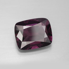 Spinello naturale  da 3,46 ct, taglio a cuscino, VS