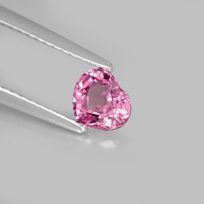 Spinello naturale rosa da 0,68 ct, a forma di cuore, VVS-VS