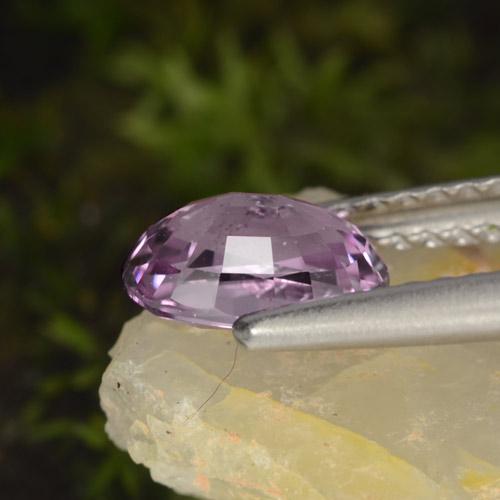 Spinello naturale viola da 1,05 ct, taglio ovale, VS