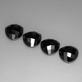 Spinello naturale nero da  ct, trillion, opaco
