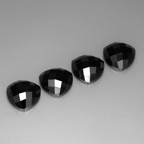 Spinello naturale nero da  ct, trillion, opaco