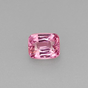 Spinello naturale rosa da 0,61 ct, taglio a cuscino, VS