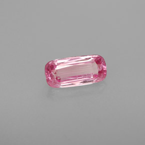 Spinello naturale rosa da 0,80 ct, taglio a cuscino, VS