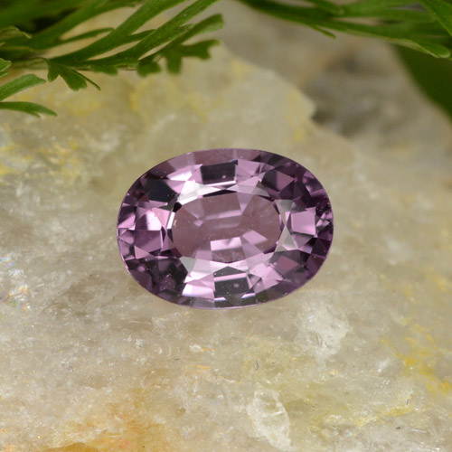 Spinello naturale porpora da 0,97 ct, taglio ovale, VVS-VS