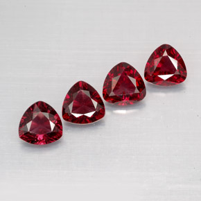 Spinello naturale  da  ct, trillion, VS