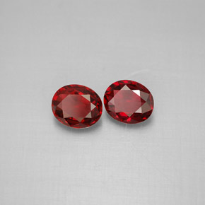 Spinello naturale rosso da  ct, taglio ovale, VS