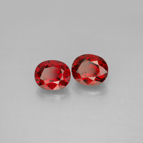 Spinello naturale rosso da  ct, taglio ovale, VS