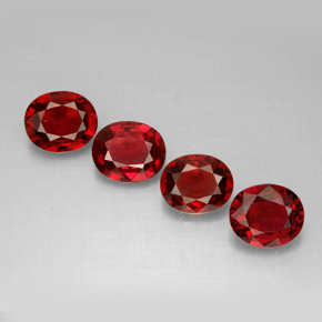 Spinello naturale rosso da  ct, taglio ovale, VS