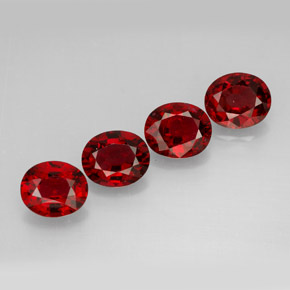 Spinello naturale rosso da  ct, taglio ovale, VS