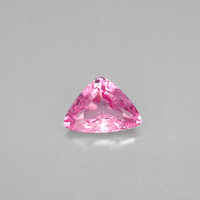 Spinello naturale rosa da 0,86 ct, trillion, VVS