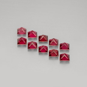 Spinello naturale rosso da  ct, quadrato, VVS-VS