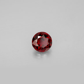 Spinello naturale rosso da 0,70 ct, taglio rotondo, VS