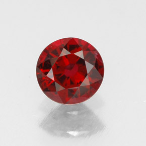 Spinello naturale rosso da 0,68 ct, taglio rotondo, VS