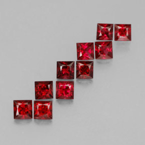 Spinello naturale rosso da  ct, quadrato, VVS-VS