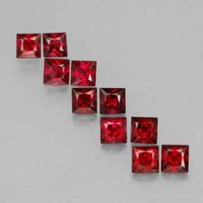 Spinello naturale rosso da  ct, quadrato, VVS-VS