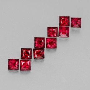 Spinello naturale rosso da  ct, quadrato, VVS-VS