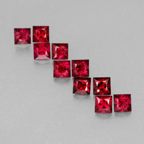 Spinello naturale rosso da  ct, quadrato, VVS-VS
