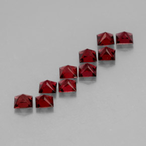 Spinello naturale rosso da  ct, quadrato, VVS-VS