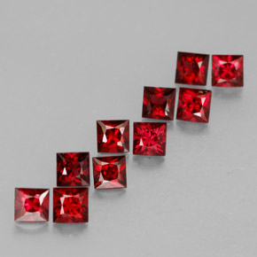 Spinello naturale rosso da  ct, quadrato, VVS-VS
