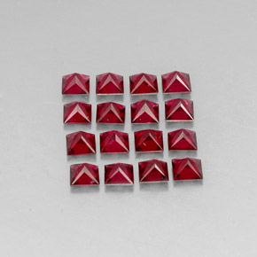 Spinello naturale rosso da  ct, quadrato, VVS-VS