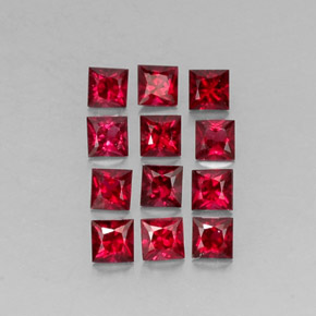 Spinello naturale rosso da  ct, quadrato, VVS-VS