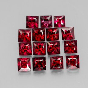 Spinello naturale rosso da  ct, quadrato, VVS-VS