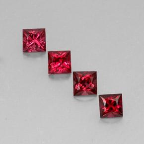 Spinello naturale rosso da  ct, quadrato, VVS-VS