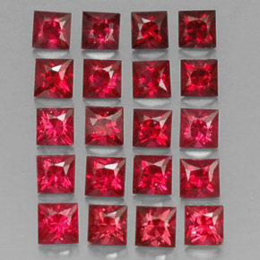 Spinello naturale rosso da  ct, quadrato, VVS-VS