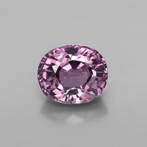 Spinello naturale viola da 1,97 ct, taglio ovale, VS