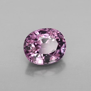 Spinello naturale viola da 1,97 ct, taglio ovale, VS