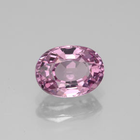 Spinello naturale rosa da 1,61 ct, taglio ovale, VS