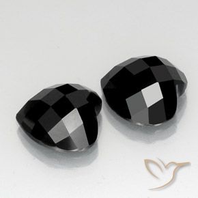 Gemme di Spinello Nero naturale da 13.02 ct, Cuore, Opaco