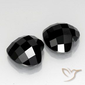 Gemme di Spinello Nero naturale da 13.12 ct, Cuore, Opaco