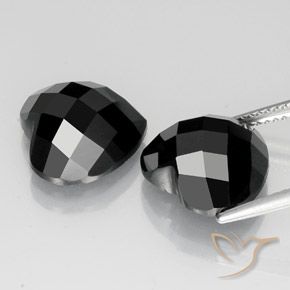 Gemme di Spinello Nero naturale da 14.51 ct, Cuore, Opaco