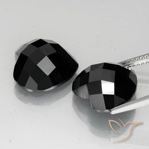 Gemme di Spinello Nero naturale da 12.97 ct, Cuore, Opaco