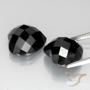 Gemme di Spinello Nero naturale da 14.00 ct, Cuore, Opaco