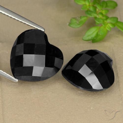 13.95ctw Naturale Nero Spinello, Cuore, Opaco, Photo A