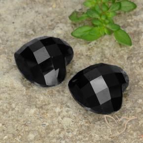 Gemme di Spinello Nero naturale da 14.00 ct, Cuore, Opaco