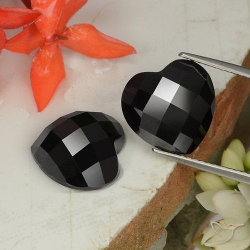 14.66ctw Naturale Nero Spinello, Cuore, Opaco