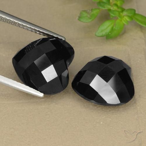 Gemme di Spinello Nero naturale da 13.93 ct, Cuore, Opaco